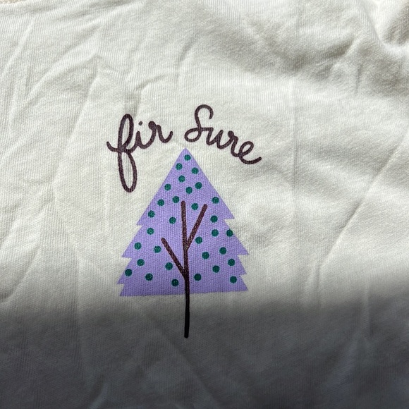 💸2 for $10!💸 NWT Old navy cream t-shirt - Picture 2 of 4